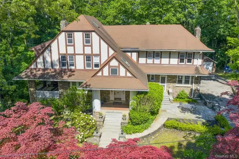 13 Chadwick Rd, White Plains, NY 10604