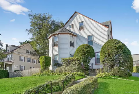 81 Woodland Ave, New Rochelle, NY 10805