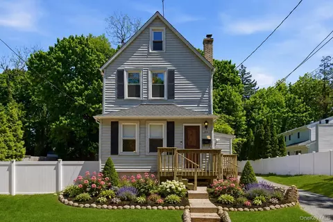 23 Virginia Ave, Huntington, NY 11743