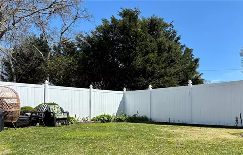 Exterior - 228 Patchogue Ave, Mastic, NY 11950 photo 3 of 6