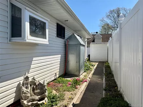 Exterior - 228 Patchogue Ave, Mastic, NY 11950 photo 2 of 6