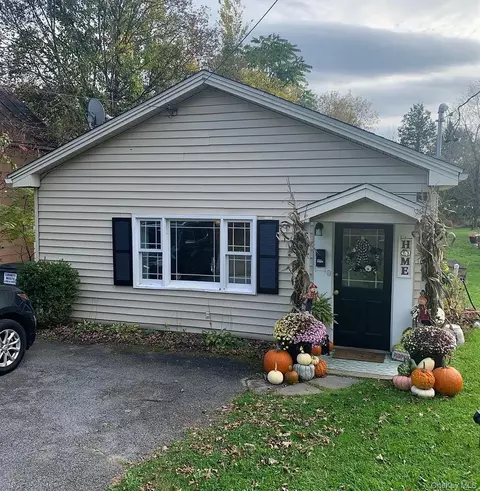 81 Cauterskill Ave, Catskill, NY 12414