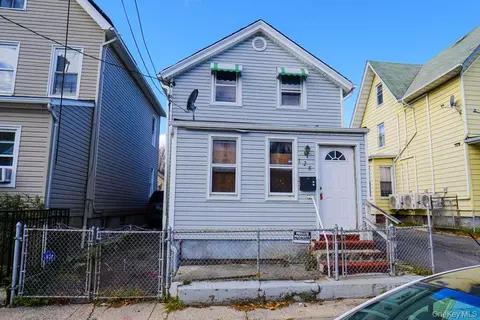 128 N 7th Ave, Mount Vernon, NY 10550