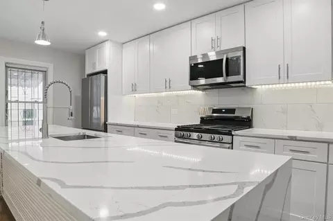 4069 Grace Ave, New York, NY 10466