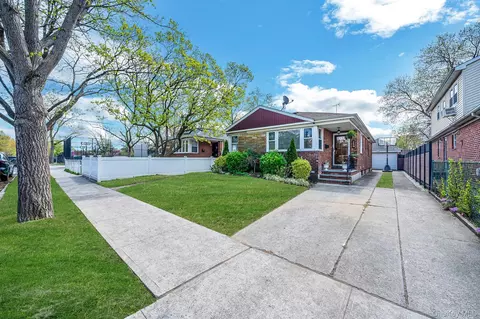 26016 80th Ave, Glen Oaks, NY 11004