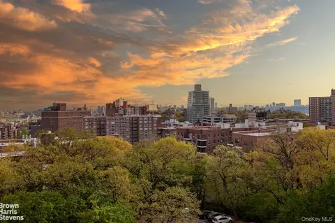 4525 Henry Hudson Pkwy #1001, New York, NY 10471