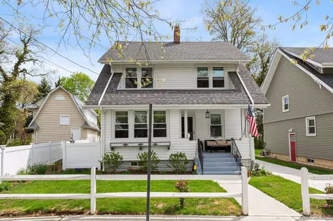 1679 Oak St, Baldwin, NY 11510