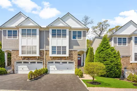 22 Hidden Ridge Ct, Scarsdale, NY 10583