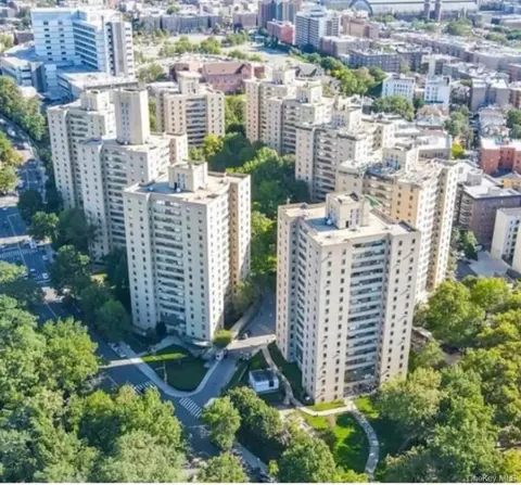 8 Fordham Hill Oval #10B, New York, NY 10468