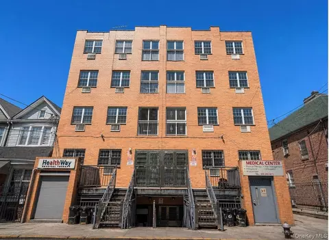 104-33 39th Ave #2B, New York, NY 11368