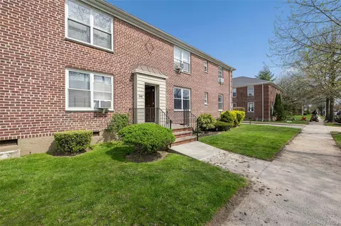 3503 205th St #330, Bayside, NY 11361