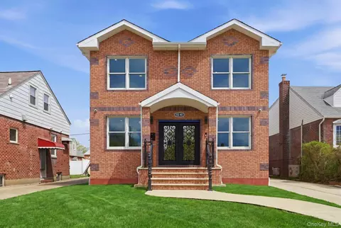 83-41 Little Neck Pkwy, New York, NY 11004