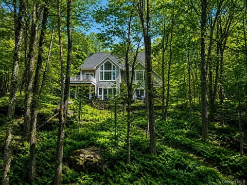51 Homestead Trl, White Lake, NY 12786