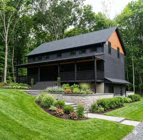 660 S Plank Rd, Newburgh, NY 12550