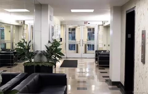 1 Fordham Hill Oval #4A, New York, NY 10468