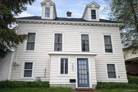 107 Whitehall Rd, Albany, NY 12209