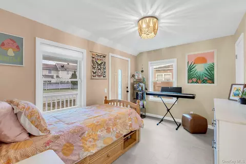 Bedroom - 30 Liberty St, Patchogue, NY 11772 photo 1 of 6