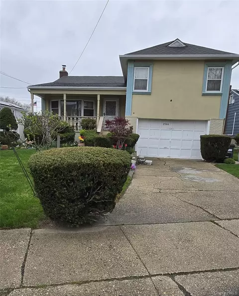 2544 Bayswater Ave, Far Rockaway, NY 11691