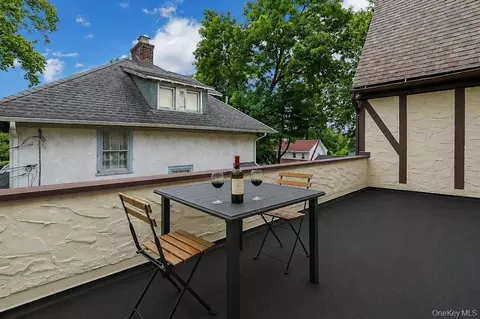 Exterior - 541 Second Ave, Pelham, NY 10803 photo 4 of 9