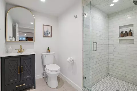 Bath - 541 Second Ave, Pelham, NY 10803 photo 4 of 4