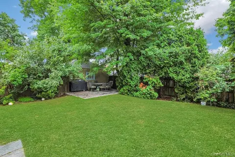 Exterior - 541 Second Ave, Pelham, NY 10803 photo 6 of 9