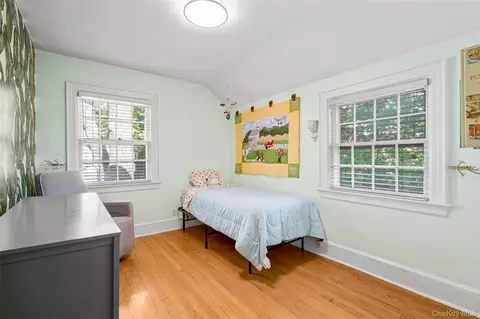 Bedroom - 5 Wellyn Close, Yonkers, NY 10708 photo 4 of 7