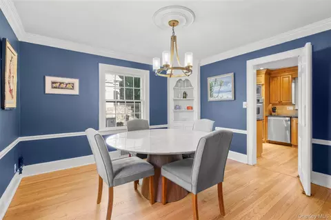 Dining - 5 Wellyn Close, Yonkers, NY 10708 photo 1 of 2