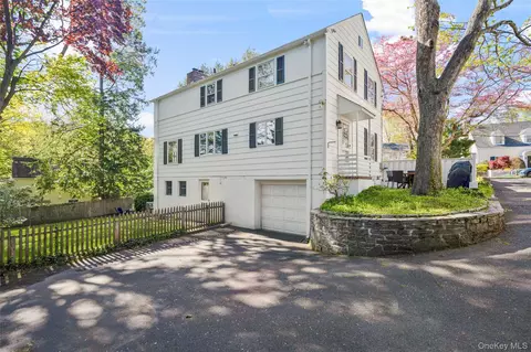 Exterior - 5 Wellyn Close, Yonkers, NY 10708 photo 7 of 11