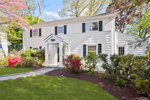 Exterior - 5 Wellyn Close, Yonkers, NY 10708 photo 2 of 11