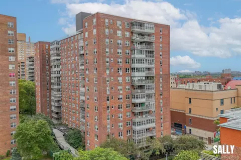 138-10 Franklin Ave #5E, Flushing, NY 11355