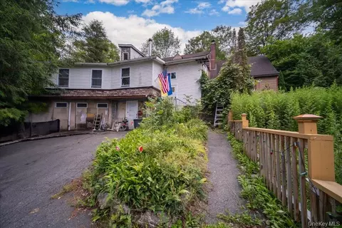 2 Couzines Rd, Woodbourne, NY 12788