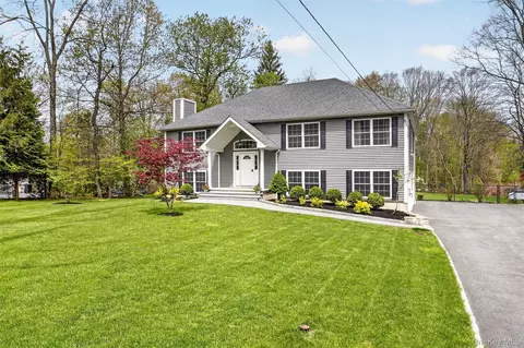 872 Taconic Woods Rd, Yorktown, NY 10598