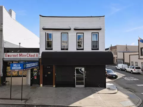 6042 55th St, New York, NY 11378 photo 3