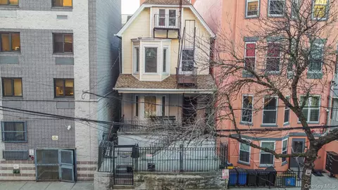 1823 Anthony Ave, New York, NY 10457