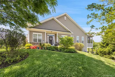 2 Avondale Ln, Wappinger, NY 12590