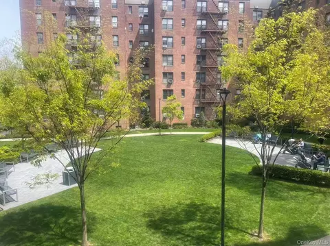 149-05 79th Ave #227, Flushing, NY 11367