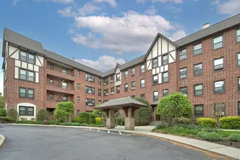 246 Bronxville Rd #I3, Yonkers, NY 10708