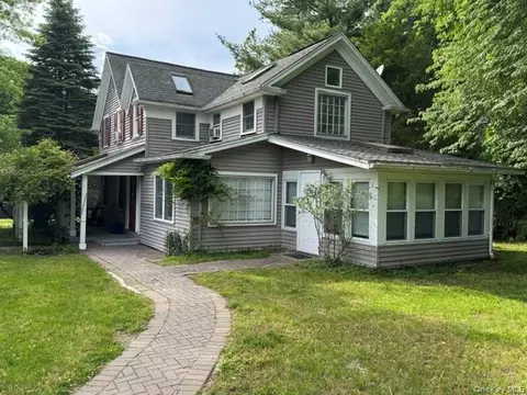 74 S Airmont Rd, Ramapo, NY 10901