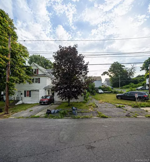 759 Cutler St, Schenectady, NY 12303