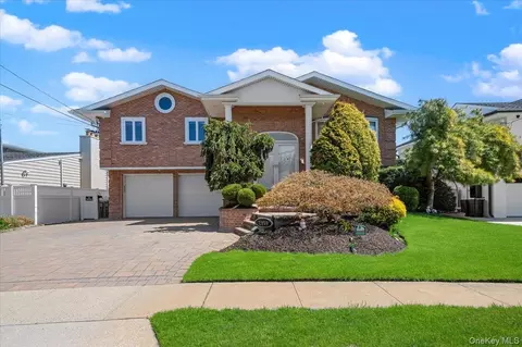 2959 Shore Dr, Merrick, NY 11566