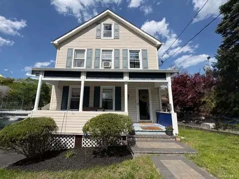 35 Boyce St, Beacon, NY 12508