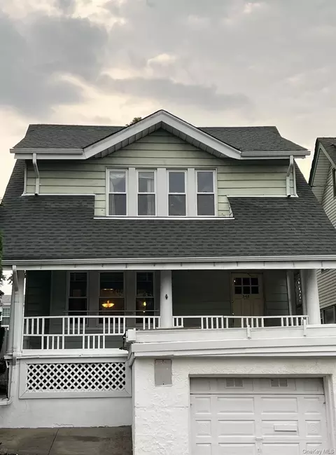 548 Davis Ave, Staten Island, NY 10310