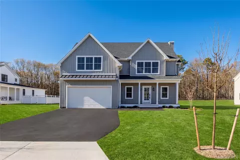 7 Jersey Ave, Miller Place, NY 11764