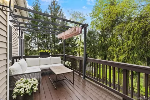 Exterior - 67 Bellefair Rd, Rye Brook, NY 10573 photo 4 of 9