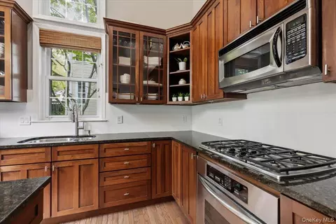 Kitchen - 67 Bellefair Rd, Rye Brook, NY 10573 photo 3 of 6