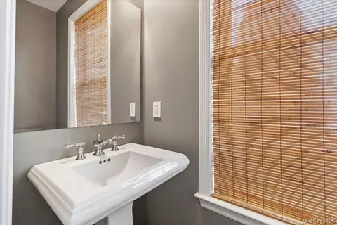 Bath - 67 Bellefair Rd, Rye Brook, NY 10573 photo 1 of 5