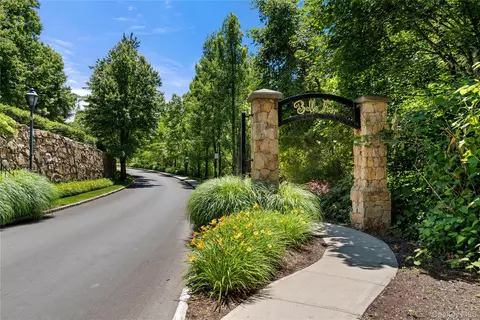 View/Area - 67 Bellefair Rd, Rye Brook, NY 10573 photo 1 of 2