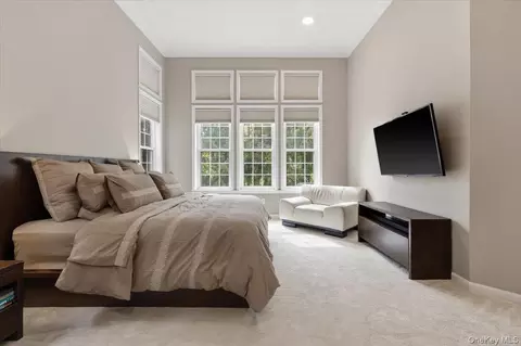 Bedroom - 67 Bellefair Rd, Rye Brook, NY 10573 photo 2 of 4