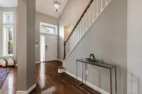 Entry Way - 67 Bellefair Rd, Rye Brook, NY 10573 photo 2 of 3