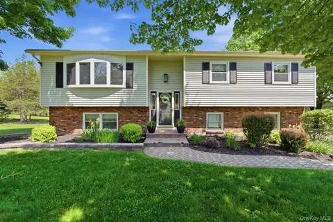 75 Brola Rd, Middletown, NY 10940